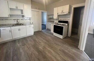 93 Malcolm Ave in Garfield, NJ - Building Photo