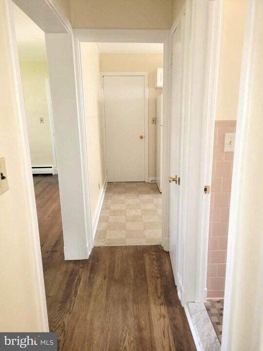 2747 Cedarhurst Rd in Finksburg, MD - Building Photo