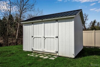 6 Rolling Woods Ln in Buffalo, NY - Building Photo - Building Photo