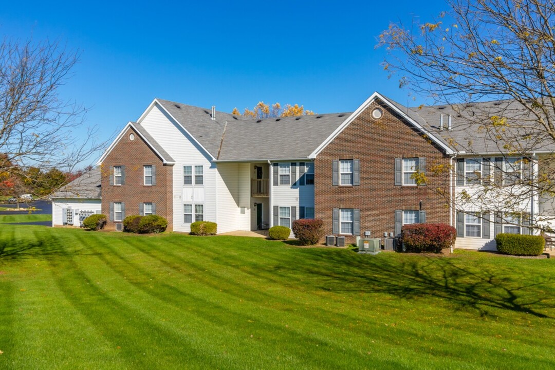 Scottish Highlands in Wooster, OH - Building Photo