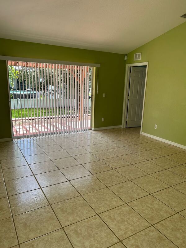 461 Piedmont St in Lehigh Acres, FL - Building Photo - Building Photo