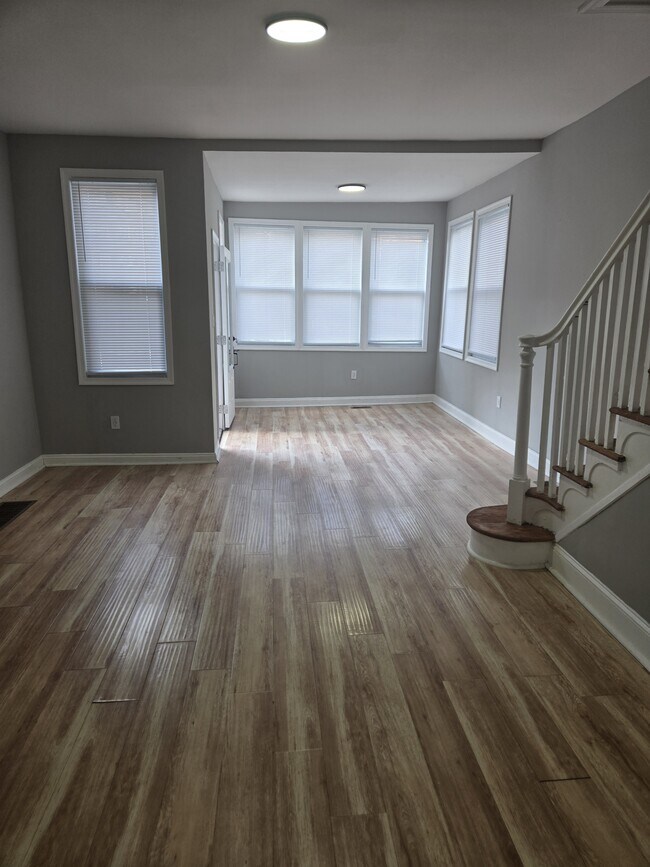 5047 Diamond St in Philadelphia, PA - Building Photo - Building Photo