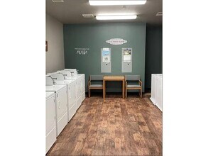 109 E Luverne St-Unit -221 in Luverne, MN - Building Photo - Building Photo