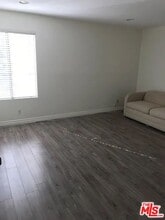 1887 Greenfield Ave in Los Angeles, CA - Building Photo - Building Photo