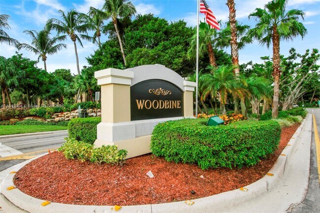 6047 Seminole Gardens Cir in Riviera Beach, FL - Building Photo - Building Photo