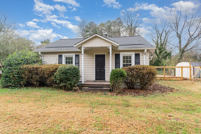 7831 Summerfield Rd in Summerfield, NC - Building Photo - Building Photo