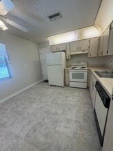 5087 SW 196th Ave in Dunnellon, FL - Building Photo - Building Photo