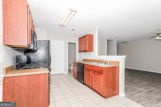 6307 Lake Valley Point in Lithonia, GA - Building Photo - Building Photo