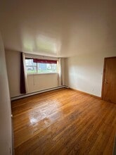 228 Victoria Rd in Dartmouth, NS - Building Photo - Building Photo