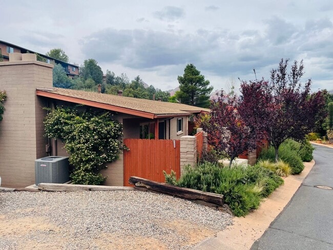 property at 230 Arroyo Sienna Dr