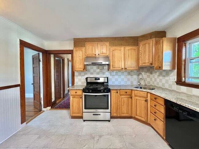 38-40-40 Florence St in Winchester, MA - Building Photo - Building Photo