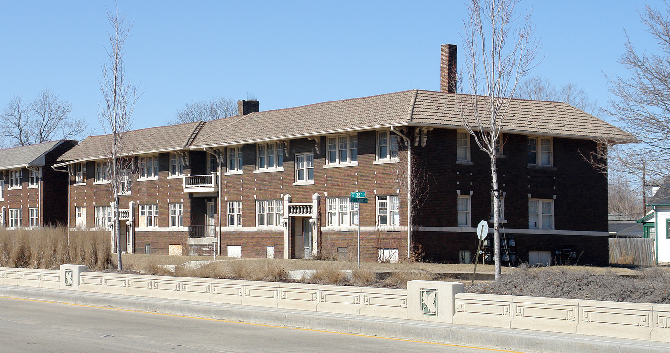 546 E 38th St in Indianapolis, IN - Building Photo