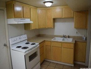 8177 Darin St in Midvale, UT - Building Photo - Building Photo