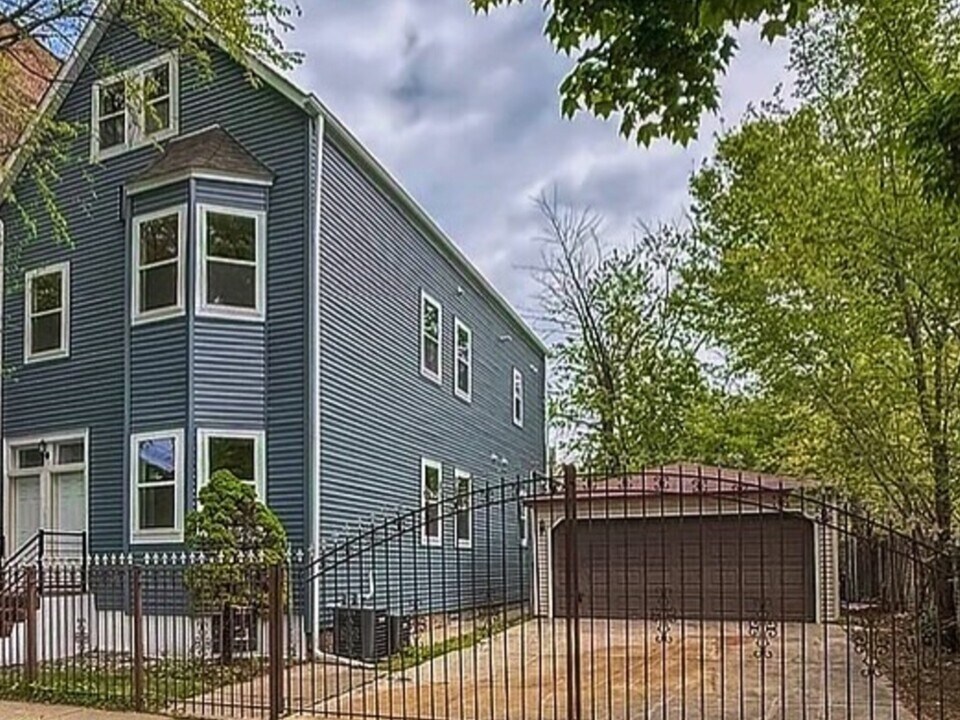 6445 S Rhodes Ave in Chicago, IL - Building Photo