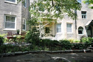 39 Addington Rd in Brookline, MA - Building Photo