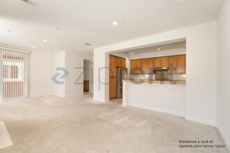 400 Live Oak Way in Belmont, CA - Building Photo - Building Photo