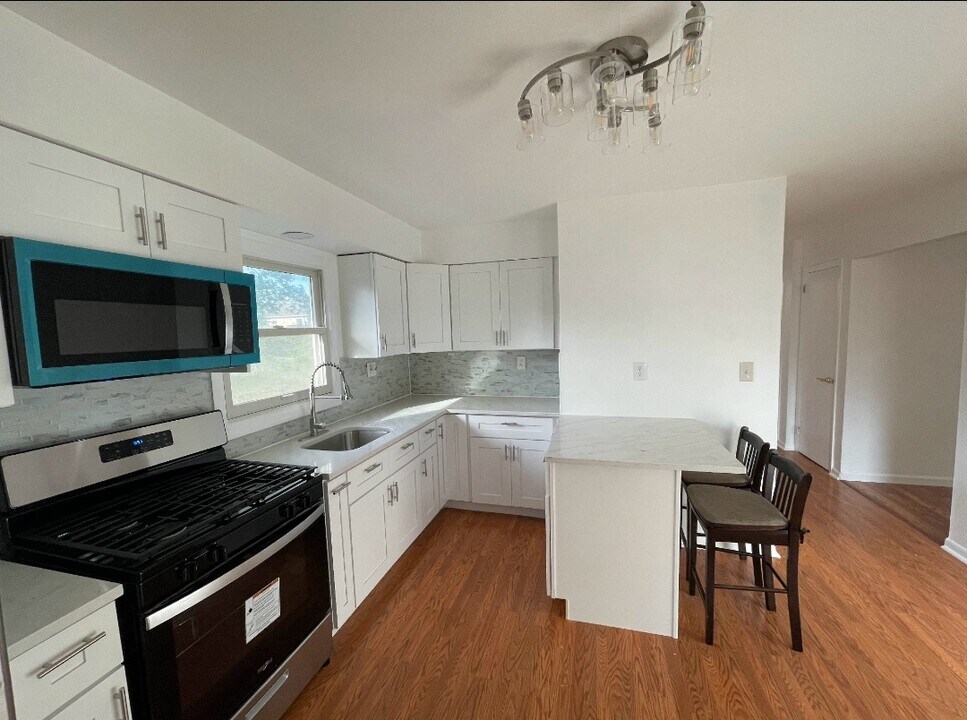 588 McKinley St, Unit 2 in Passaic, NJ - Building Photo