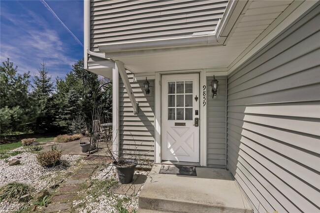 9859 Independence Dr in North Royalton, OH - Building Photo - Building Photo