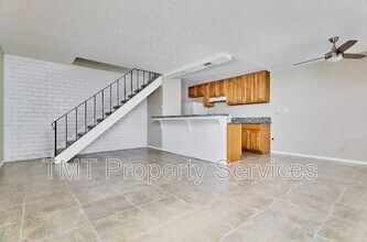 4335 Shining Star Dr in Sacramento, CA - Building Photo - Building Photo