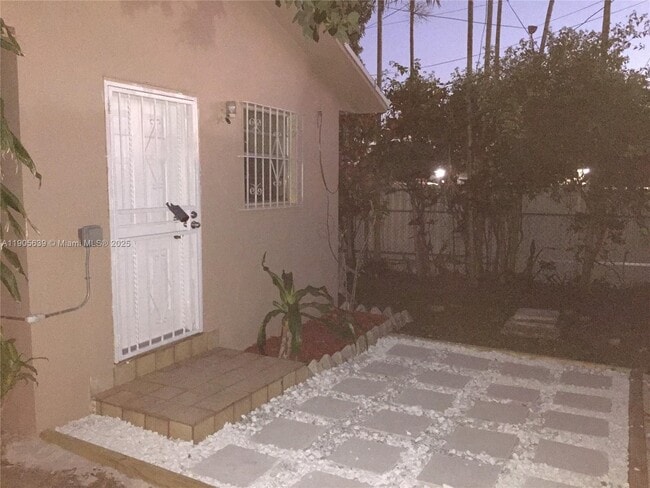 4440 SW 1st in Miami, FL - Building Photo - Building Photo