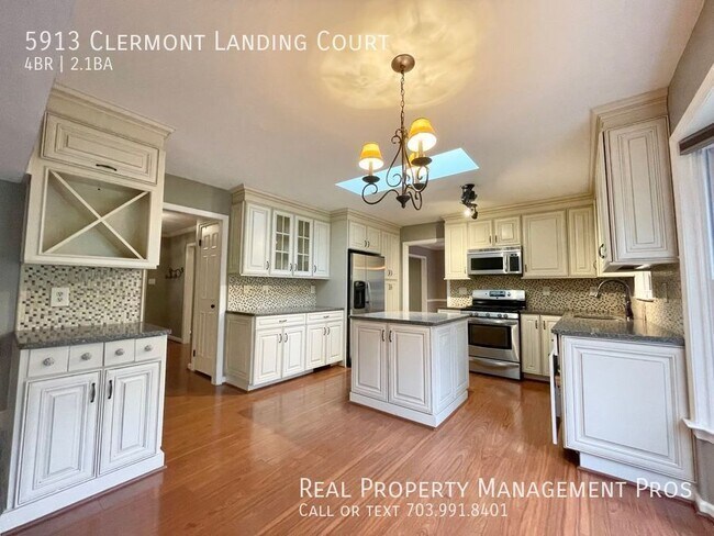5913 Clermont Landing Ct in Burke, VA - Building Photo - Building Photo