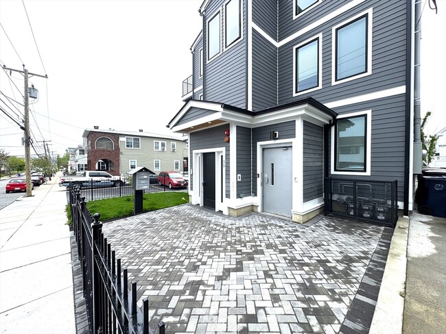 property at 39 Rich St