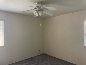 3128 Hempstead Rd in Sacramento, CA - Building Photo - Building Photo