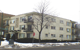 6558 N Richmond St Apartments