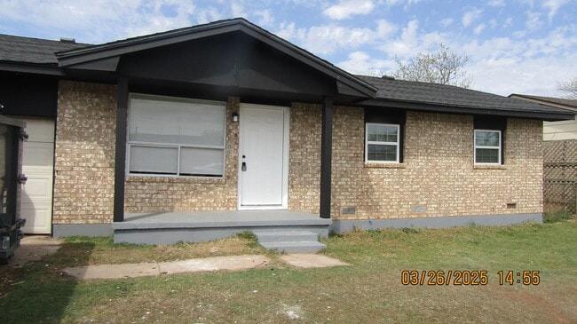 4209 SW Summit Ave in Lawton, OK - Building Photo - Building Photo