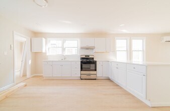 115 N Delancy Pl in Atlantic City, NJ - Building Photo - Building Photo