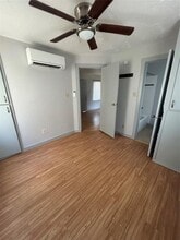 1107 Pine St in Bastrop, TX - Building Photo - Building Photo