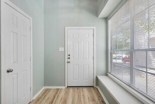 98 E Stedhill Loop in Conroe, TX - Building Photo