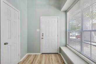 98 E Stedhill Loop in Conroe, TX - Building Photo - Building Photo