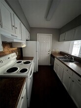 1945 Miramar Green St in Seabrook, TX - Building Photo - Building Photo