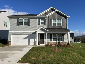 5303 Spicewood Lk Dr in Winston-Salem, NC - Building Photo