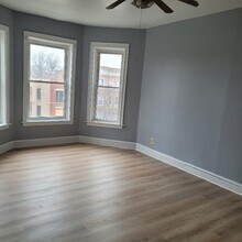 5213 S Indiana Ave in Chicago, IL - Building Photo - Building Photo