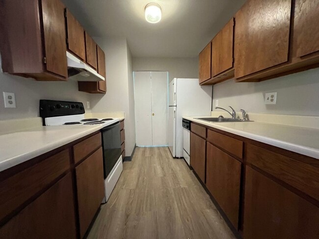 property at 4501 Boardwalk Dr