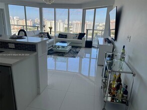 16699 Collins Ave, Unit 2507 in Sunny Isles Beach, FL - Building Photo - Building Photo
