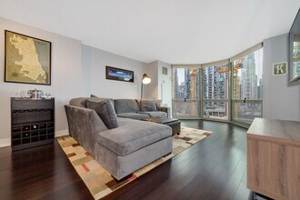 195 N Harbor Dr in Chicago, IL - Building Photo - Building Photo