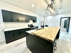 2617 47th St in Lubbock, TX - Building Photo - Building Photo
