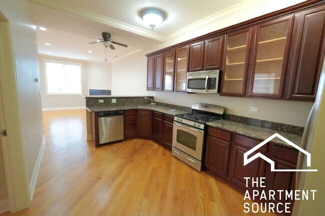 property at 2337 W Morse Ave