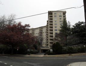 The Colonnade in Washington, DC - Building Photo - Building Photo