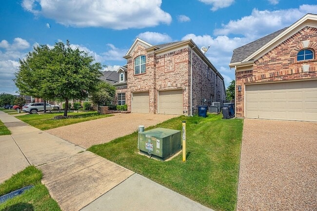 15516 Mayflower Trail in Roanoke, TX - Building Photo - Building Photo