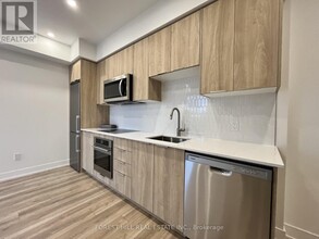 312-312 Erb St. W in Waterloo, ON - Building Photo - Building Photo