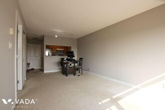 3660 Vanness Ave in Vancouver, BC - Building Photo - Building Photo
