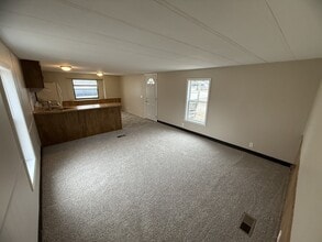 310 S 11th St in Adel, IA - Building Photo - Building Photo