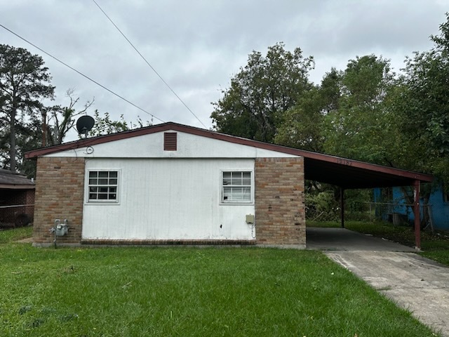 12187 Leonidas Dr in Baton Rouge, LA - Foto de edificio