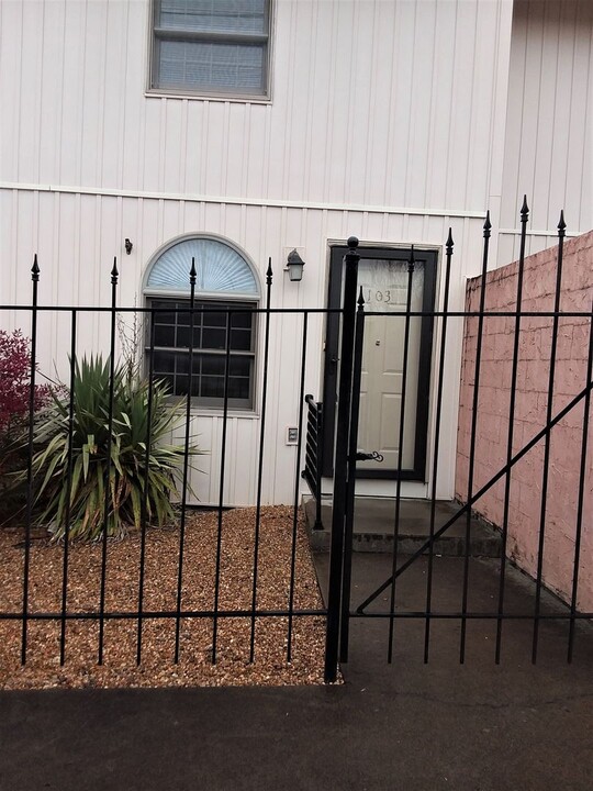 103 Phoenix Ct in Kingsport, TN - Building Photo