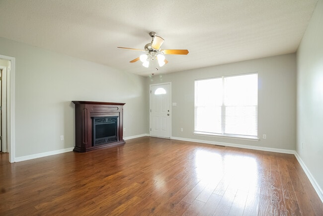 123 Harvest Ridge Dr in Inman, SC - Building Photo - Building Photo