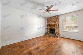 800 Bluebonnet Dr in Keller, TX - Building Photo - Building Photo